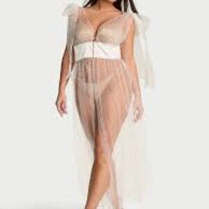 Atelier Victoria's Secret Sheer Bow Long Sleeveless Robe